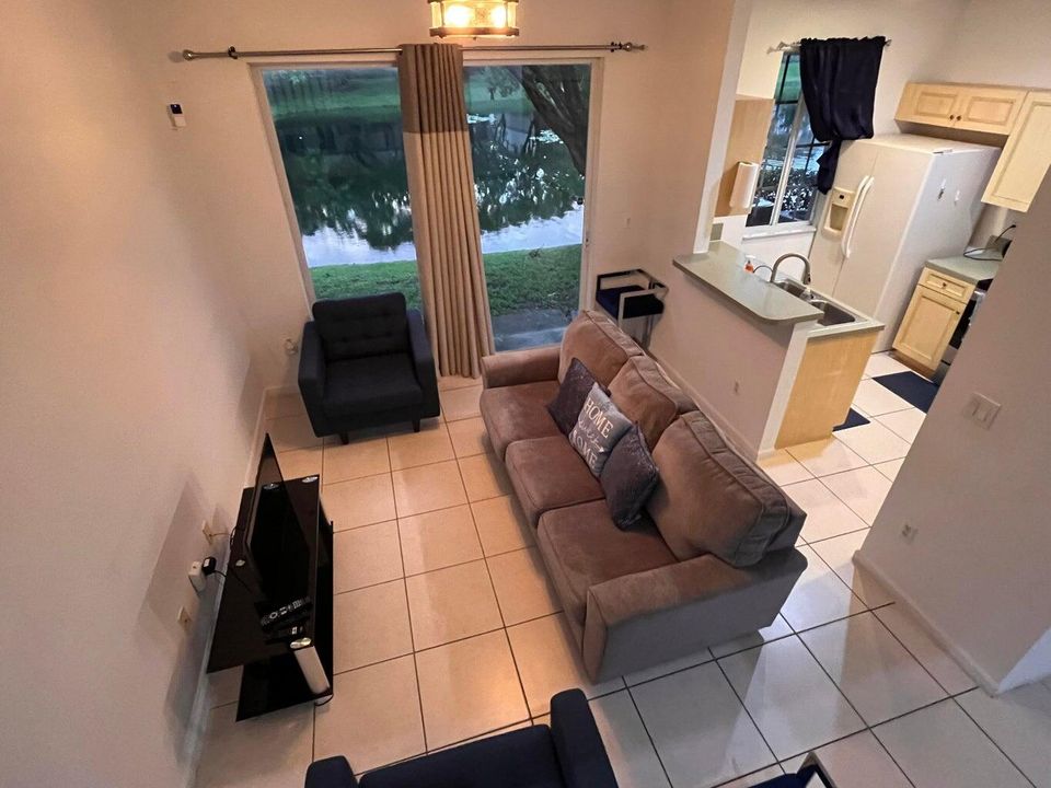 En Venta: $250,000 (2 camas, 2 baños, 1206 Pies cuadrados)