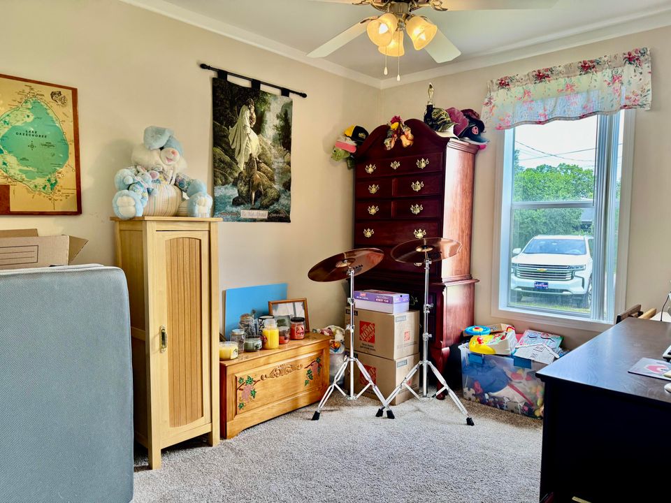 En Venta: $235,000 (3 camas, 2 baños, 1195 Pies cuadrados)