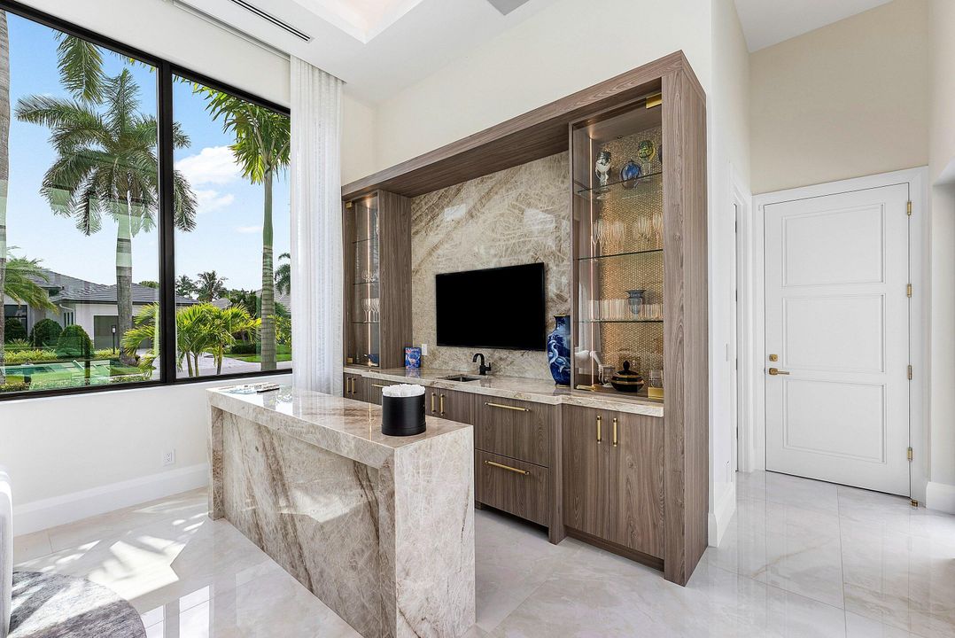 For Sale: $7,950,000 (4 beds, 5 baths, 5800 Square Feet)