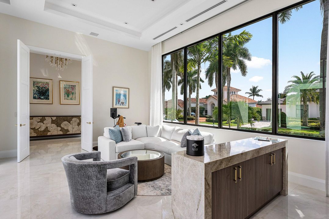 For Sale: $7,950,000 (4 beds, 5 baths, 5800 Square Feet)