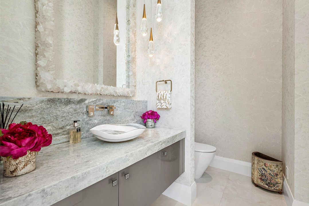 For Sale: $7,950,000 (4 beds, 5 baths, 5800 Square Feet)