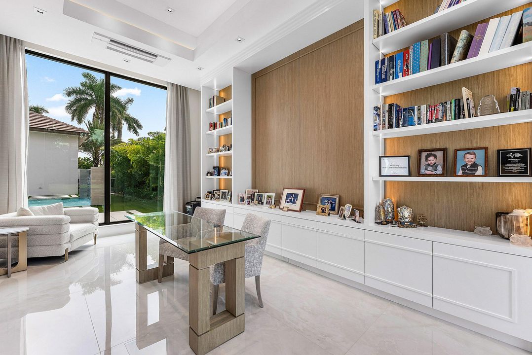 For Sale: $7,950,000 (4 beds, 5 baths, 5800 Square Feet)