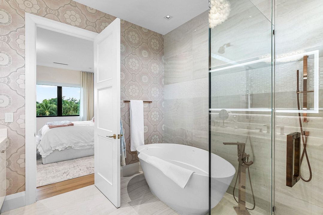 For Sale: $7,950,000 (4 beds, 5 baths, 5800 Square Feet)