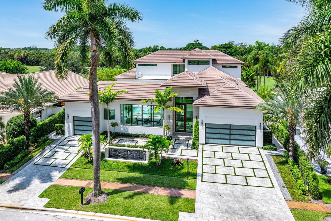 For Sale: $7,950,000 (4 beds, 5 baths, 5800 Square Feet)