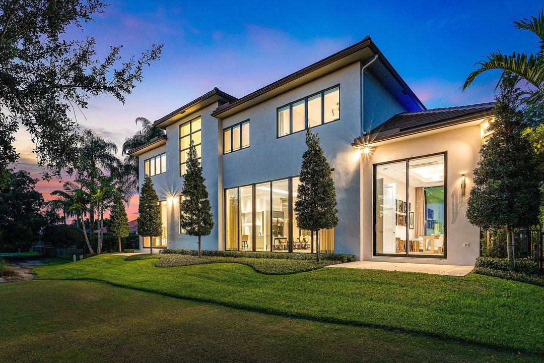 For Sale: $7,950,000 (4 beds, 5 baths, 5800 Square Feet)