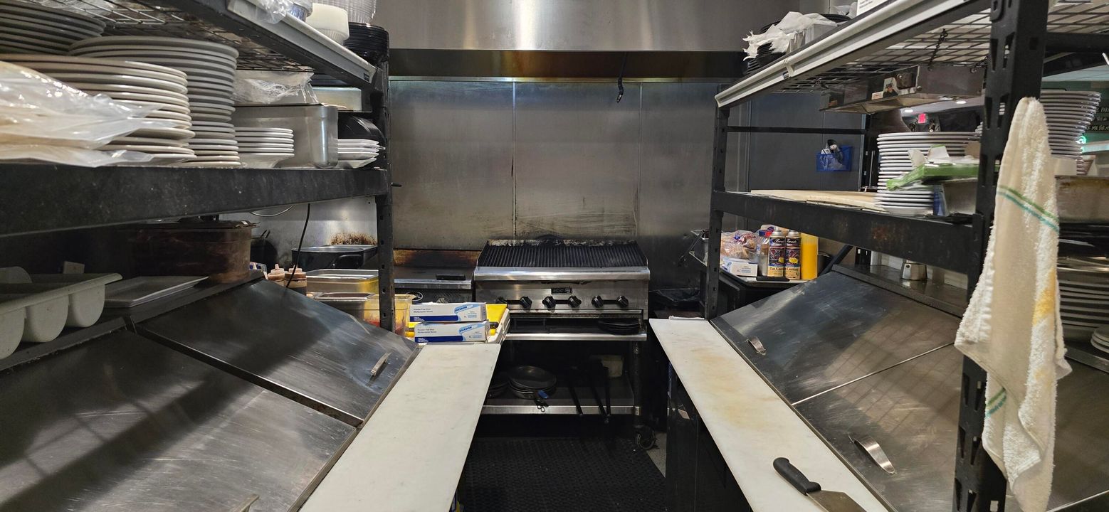 Activo con contrato: $2,750,000 (0 camas, 0 baños, 3110 Pies cuadrados)