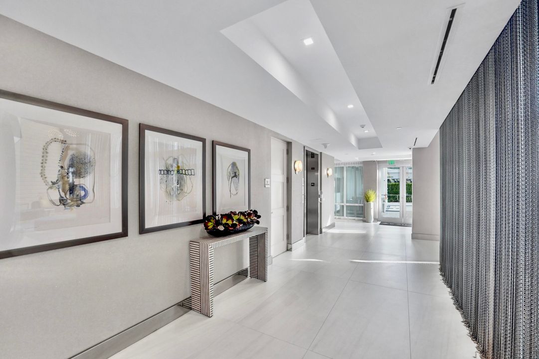 合同活跃: $8,500 (2 贝兹, 2 浴室, 1404 平方英尺)