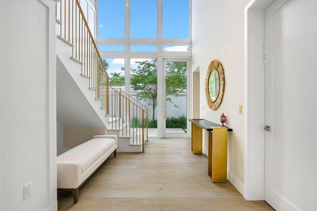 For Rent: $24,500 (3 beds, 3 baths, 3046 Square Feet)