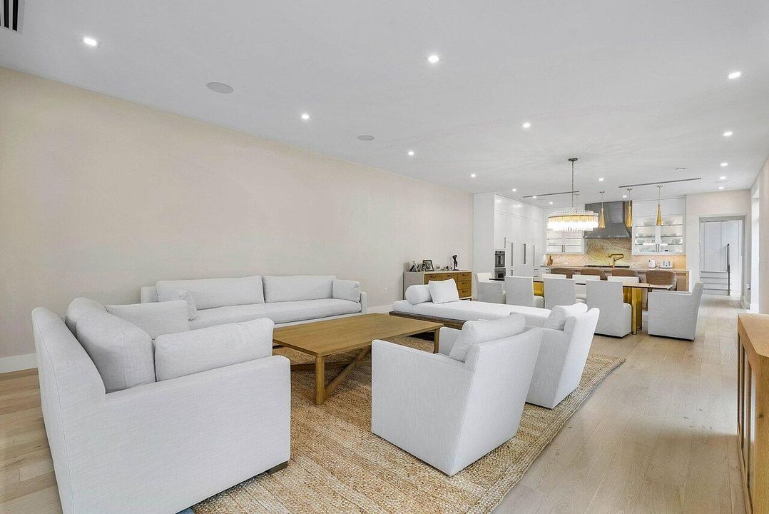 For Rent: $24,500 (3 beds, 3 baths, 3046 Square Feet)