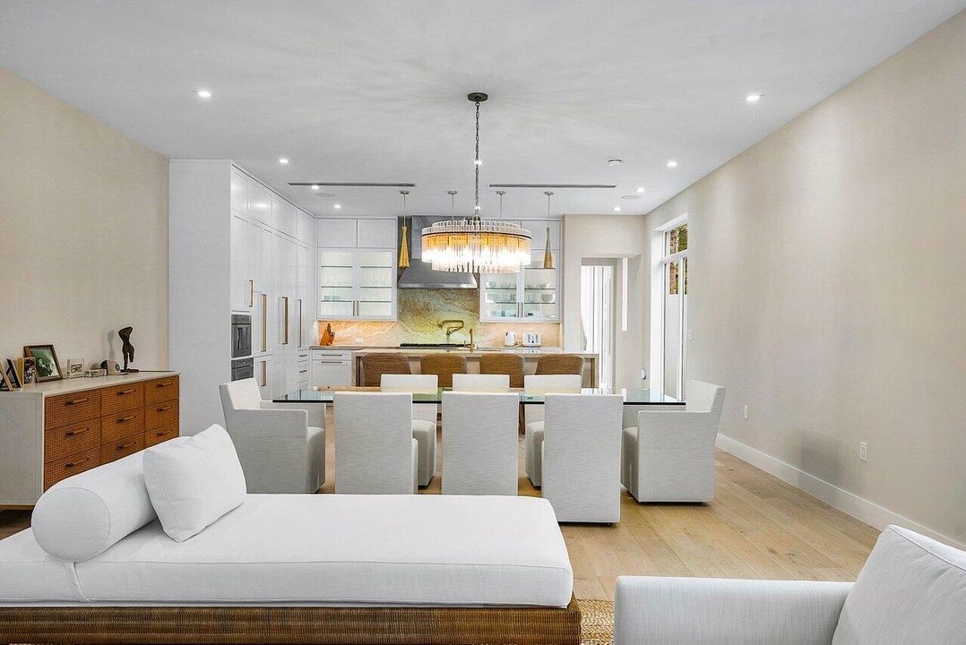 For Rent: $24,500 (3 beds, 3 baths, 3046 Square Feet)