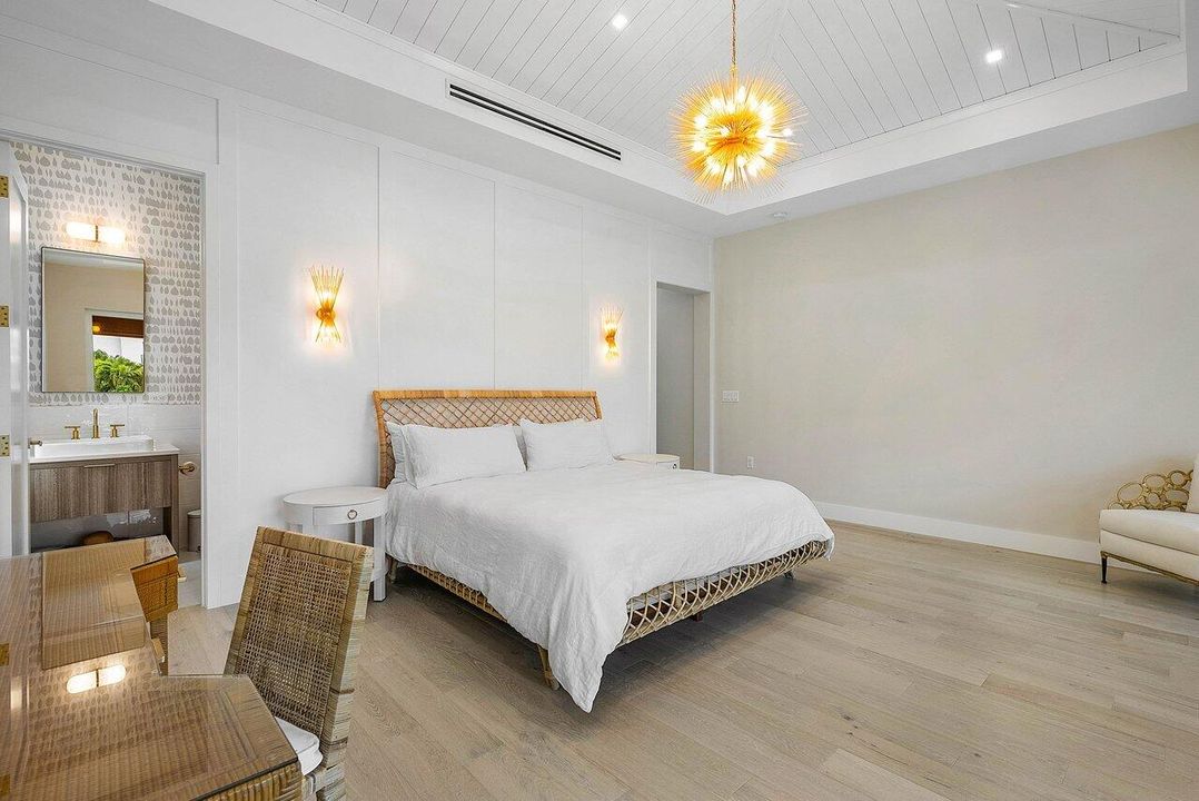 For Rent: $24,500 (3 beds, 3 baths, 3046 Square Feet)