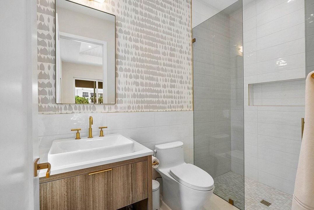 For Rent: $24,500 (3 beds, 3 baths, 3046 Square Feet)