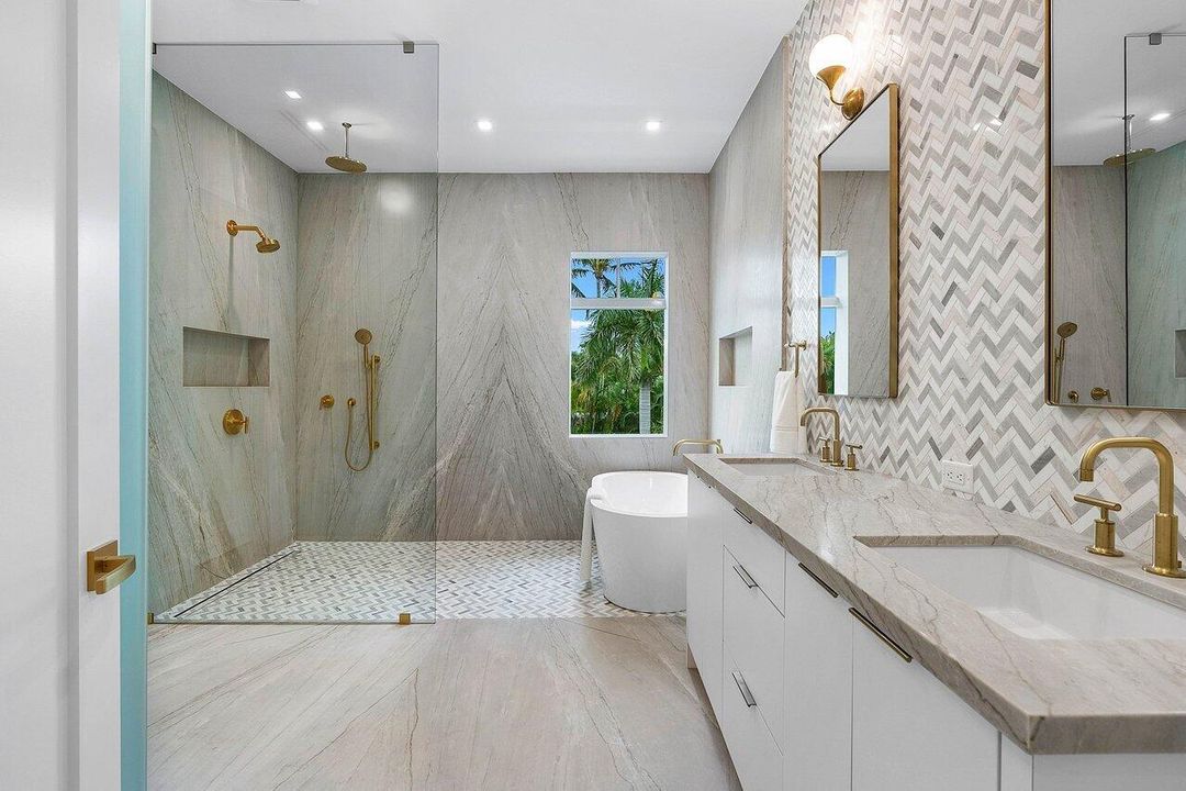 For Rent: $24,500 (3 beds, 3 baths, 3046 Square Feet)