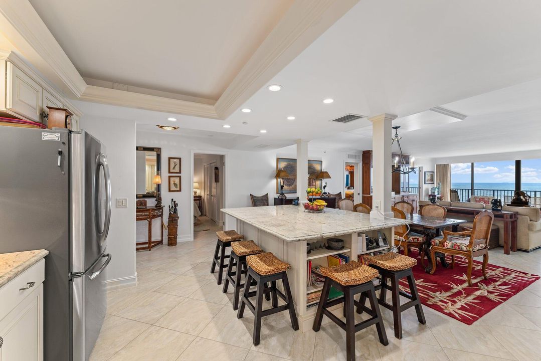 For Sale: $1,750,000 (3 beds, 2 baths, 1800 Square Feet)