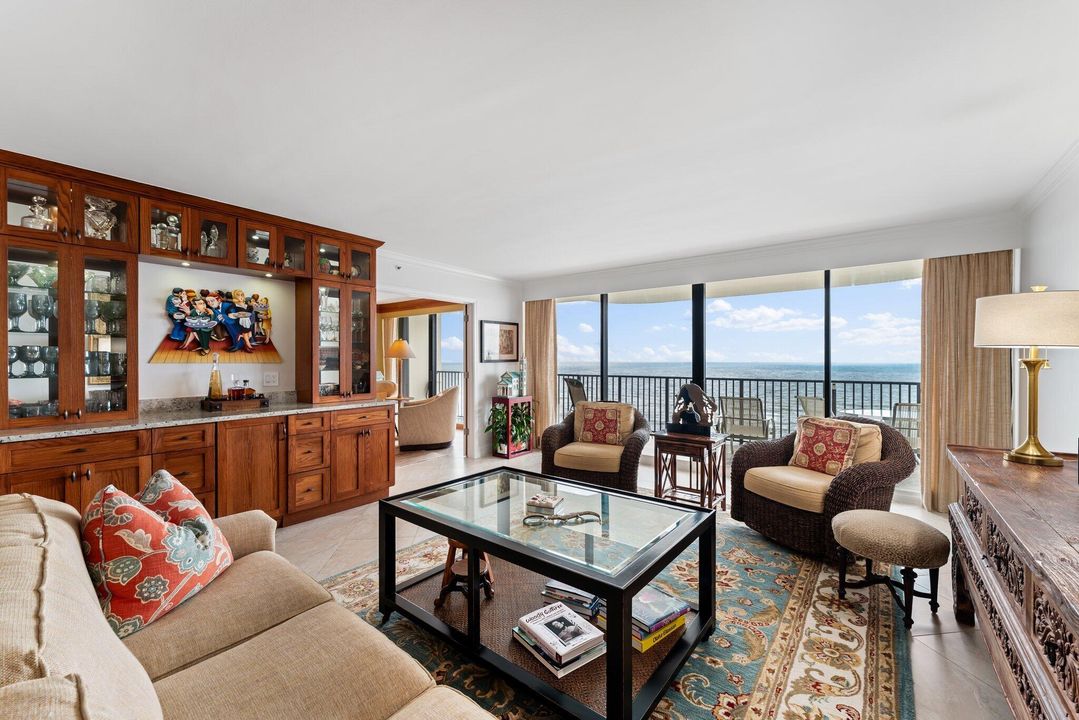 For Sale: $1,750,000 (3 beds, 2 baths, 1800 Square Feet)