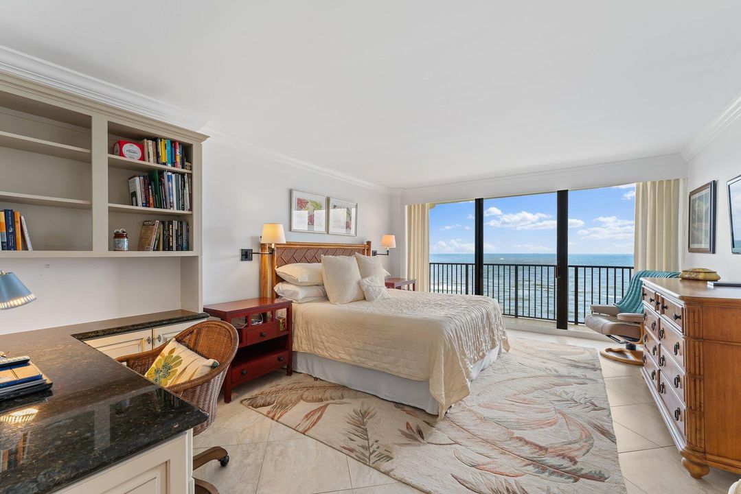 For Sale: $1,750,000 (3 beds, 2 baths, 1800 Square Feet)