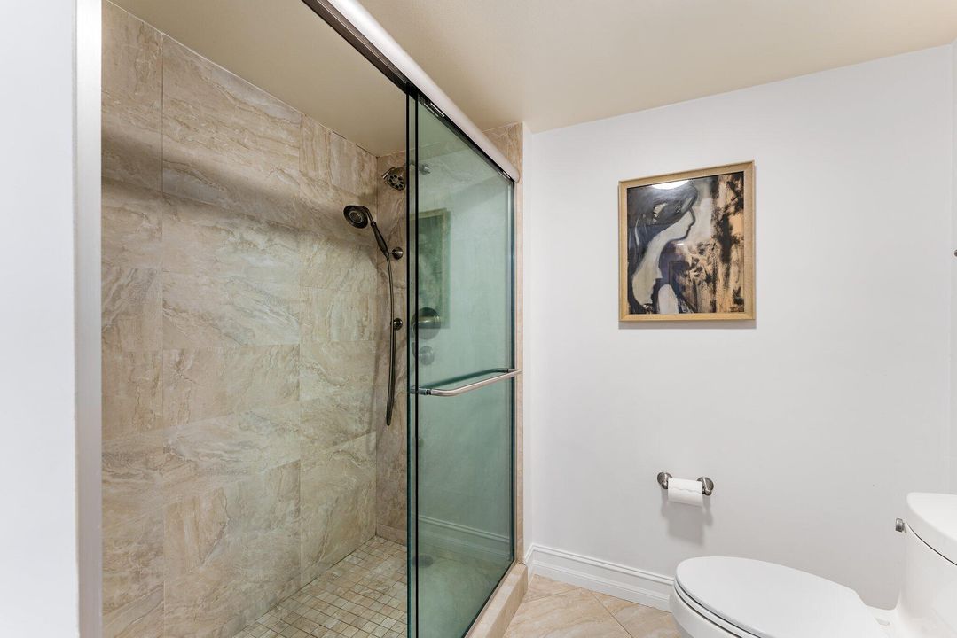 For Sale: $1,750,000 (3 beds, 2 baths, 1800 Square Feet)