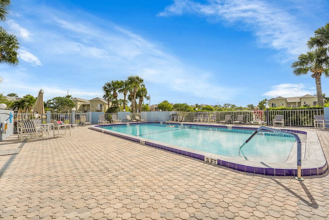 Activo con contrato: $160,000 (2 camas, 2 baños, 874 Pies cuadrados)