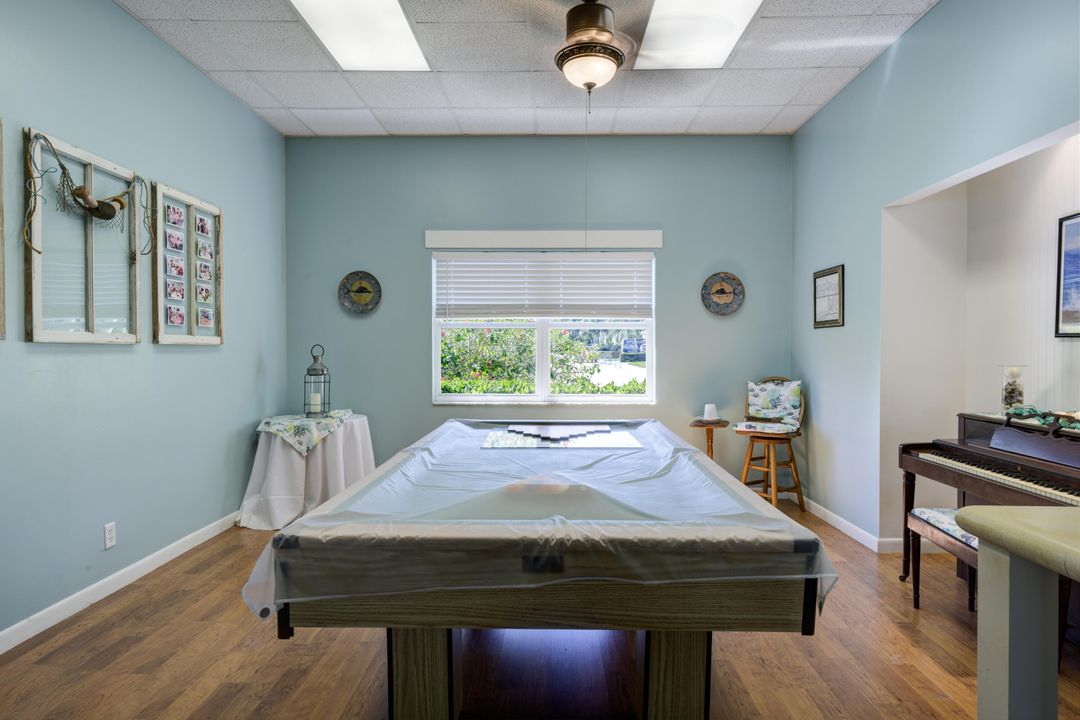 For Sale: $396,500 (2 beds, 2 baths, 1299 Square Feet)