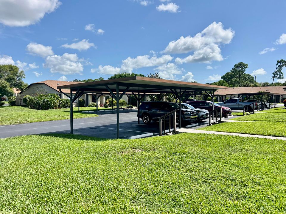 Activo con contrato: $165,000 (2 camas, 2 baños, 1078 Pies cuadrados)