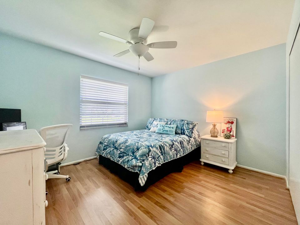 Activo con contrato: $165,000 (2 camas, 2 baños, 1078 Pies cuadrados)