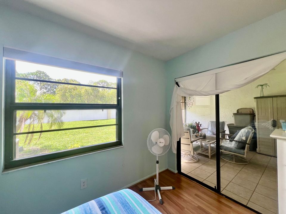 Activo con contrato: $165,000 (2 camas, 2 baños, 1078 Pies cuadrados)