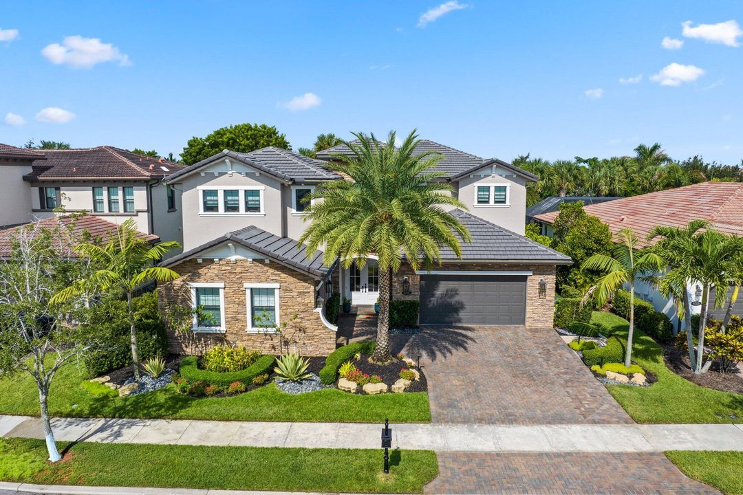 Recently Sold: $1,744,000 (5 beds, 4 baths, 4120 Square Feet)