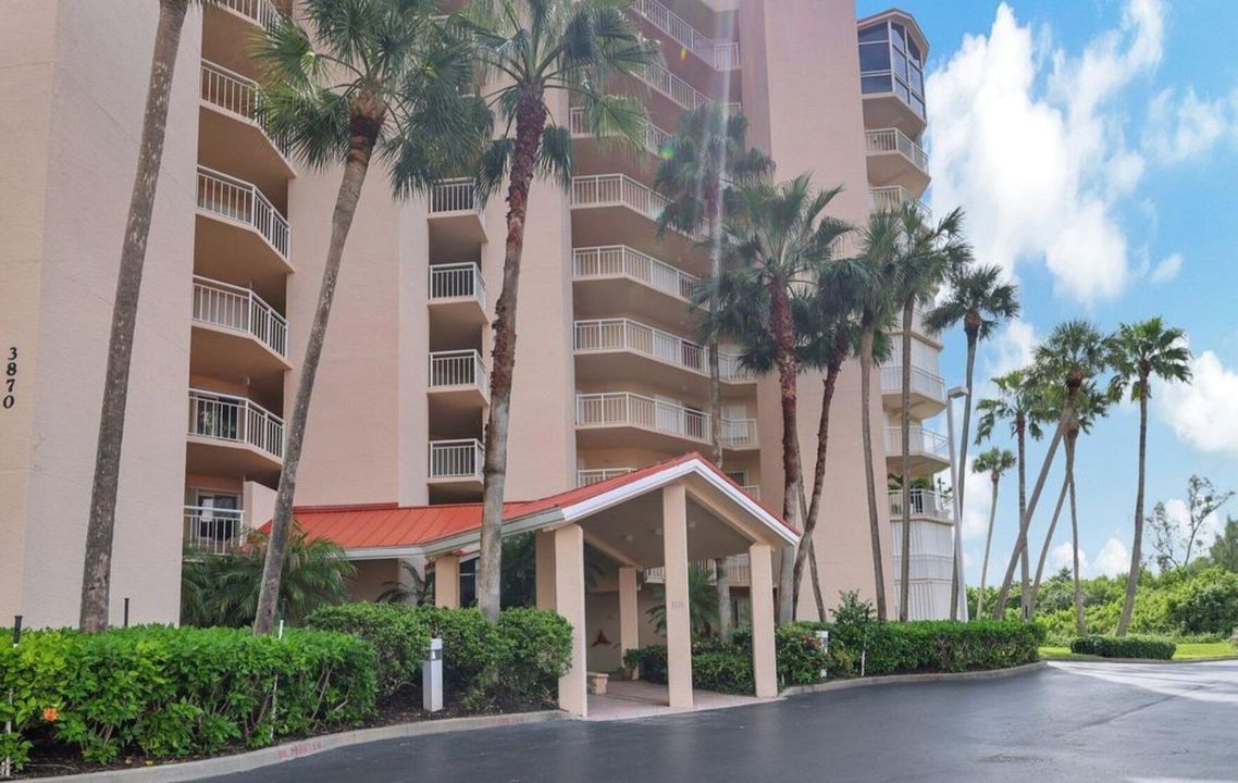 For Rent: $2,800 (2 beds, 2 baths, 1239 Square Feet)