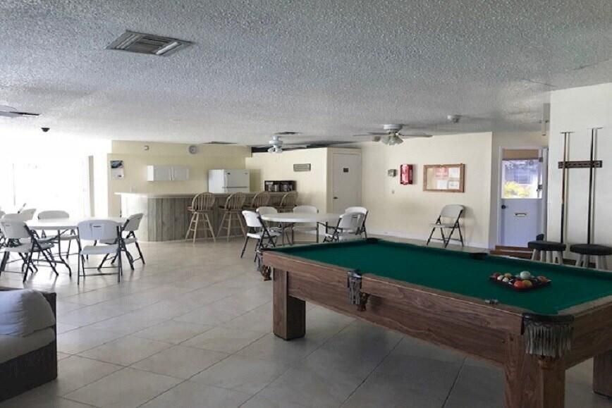 Activo con contrato: $165,000 (2 camas, 2 baños, 1078 Pies cuadrados)