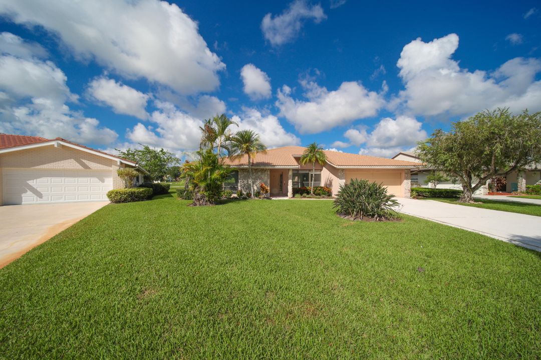 出租: $3,600 (3 贝兹, 2 浴室, 1734 平方英尺)