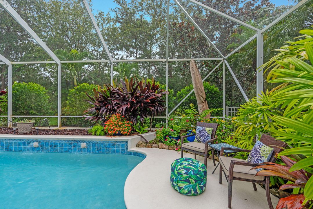 For Sale: $855,000 (4 beds, 3 baths, 2493 Square Feet)