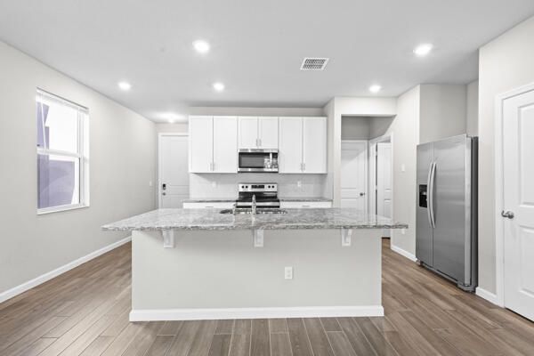 В аренду: $3,000 (3 спален, 2 ванн, 1804 Квадратных фут)