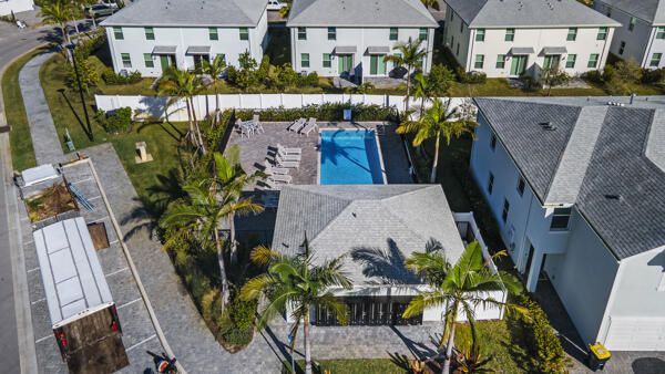 В аренду: $3,000 (3 спален, 2 ванн, 1804 Квадратных фут)