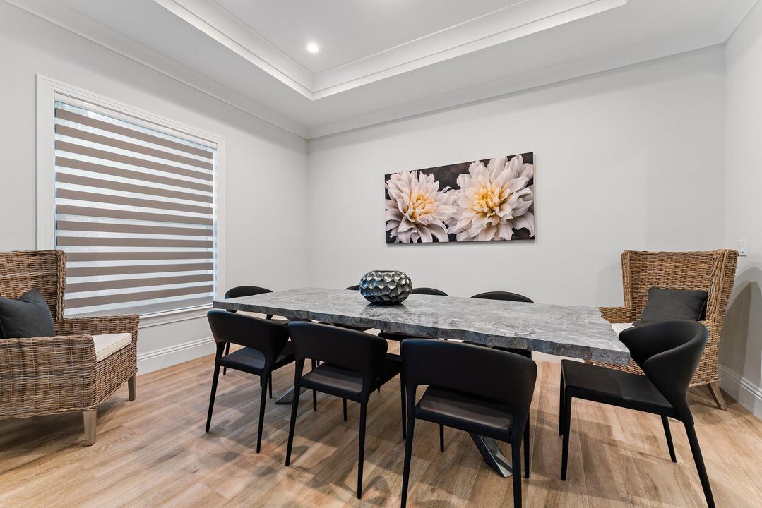 На продажу: $4,395,000 (6 спален, 4 ванн, 4271 Квадратных фут)