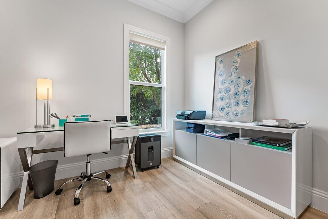 На продажу: $4,395,000 (6 спален, 4 ванн, 4271 Квадратных фут)