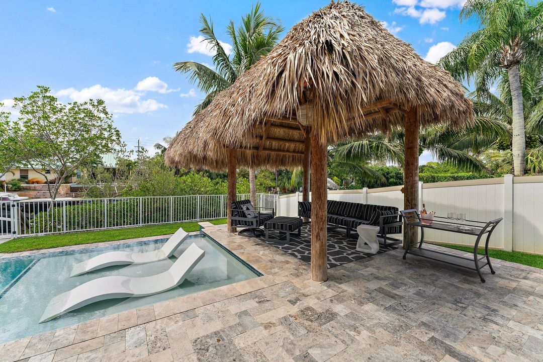 На продажу: $4,395,000 (6 спален, 4 ванн, 4271 Квадратных фут)