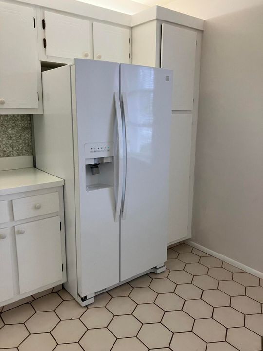 合同活跃: $1,650 (2 贝兹, 2 浴室, 1014 平方英尺)