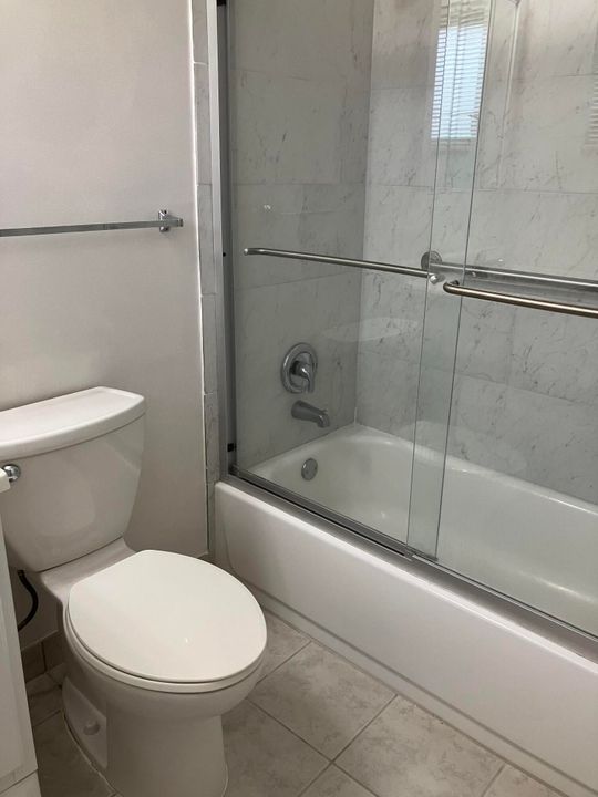 合同活跃: $1,650 (2 贝兹, 2 浴室, 1014 平方英尺)