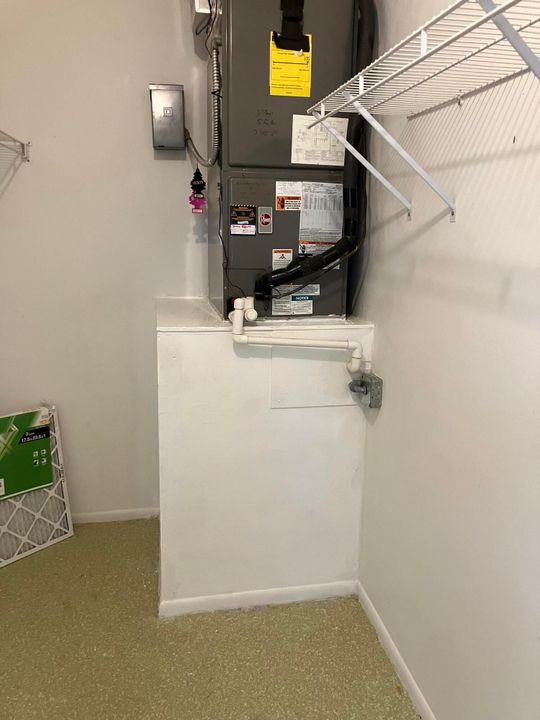 合同活跃: $1,650 (2 贝兹, 2 浴室, 1014 平方英尺)