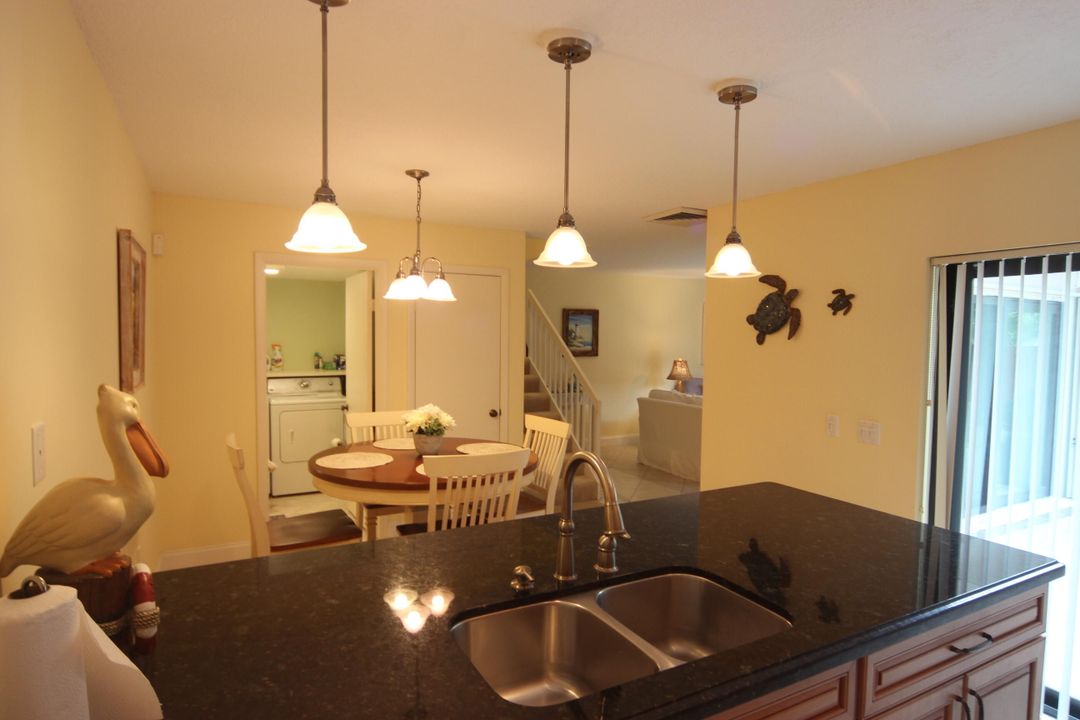 Под контрактом: $5,500 (2 спален, 2 ванн, 1188 Квадратных фут)