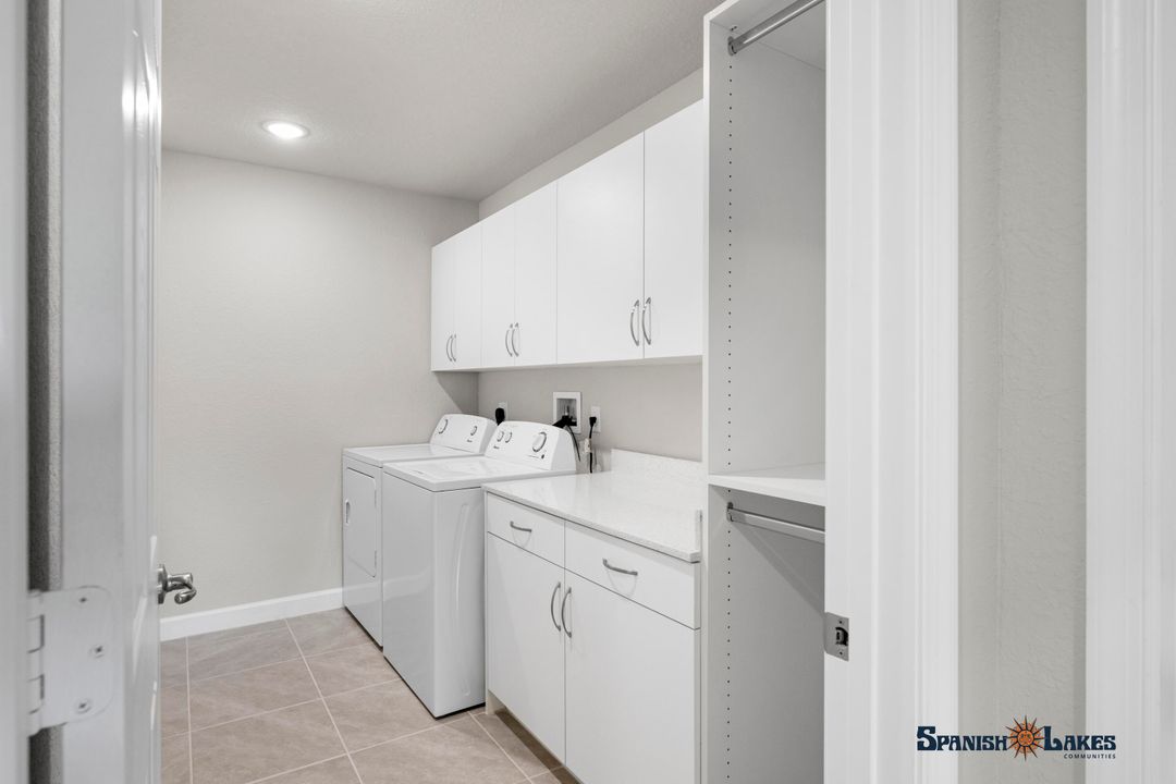 Под контрактом: $199,000 (1 спален, 1 ванн, 950 Квадратных фут)