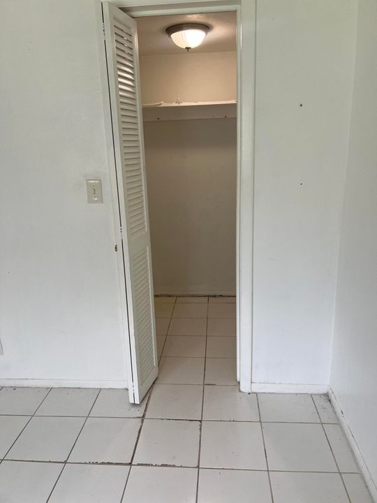 Под контрактом: $87,000 (1 спален, 1 ванн, 730 Квадратных фут)