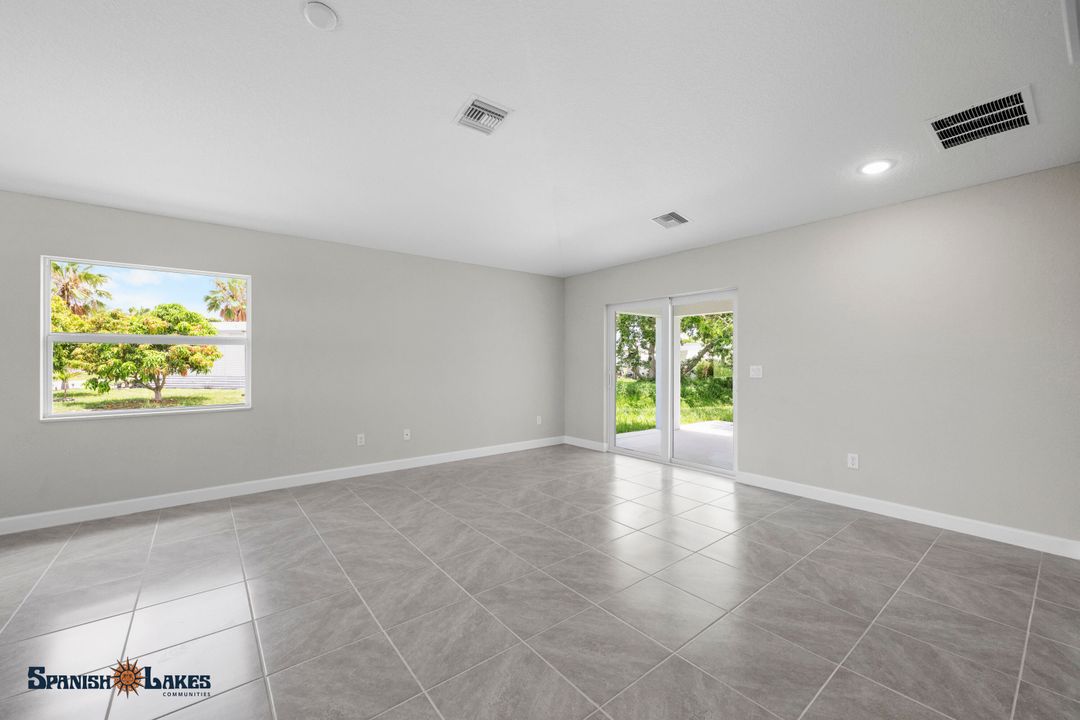 Под контрактом: $199,000 (1 спален, 1 ванн, 950 Квадратных фут)