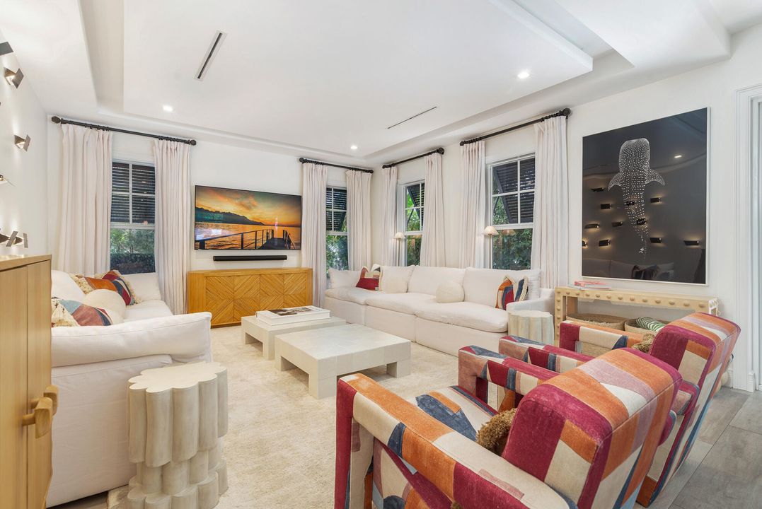 For Sale: $6,695,000 (5 beds, 4 baths, 3990 Square Feet)