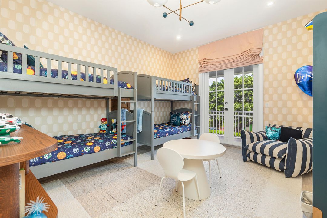 For Sale: $6,695,000 (5 beds, 4 baths, 3990 Square Feet)