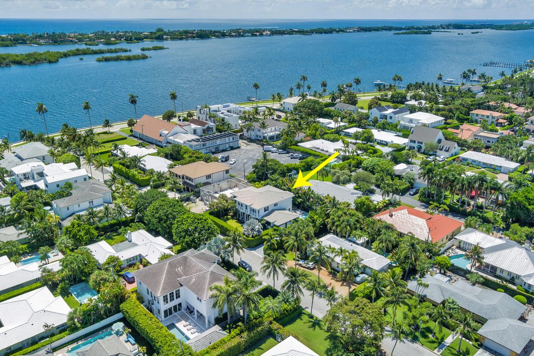 For Sale: $6,695,000 (5 beds, 4 baths, 3990 Square Feet)