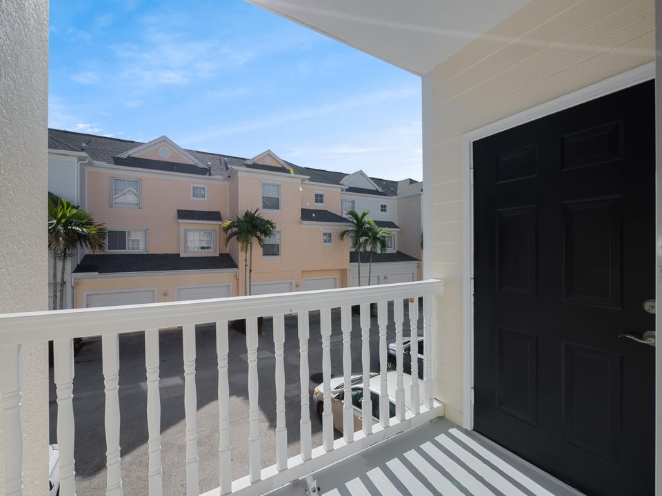 En Venta: $384,900 (2 camas, 2 baños, 1344 Pies cuadrados)