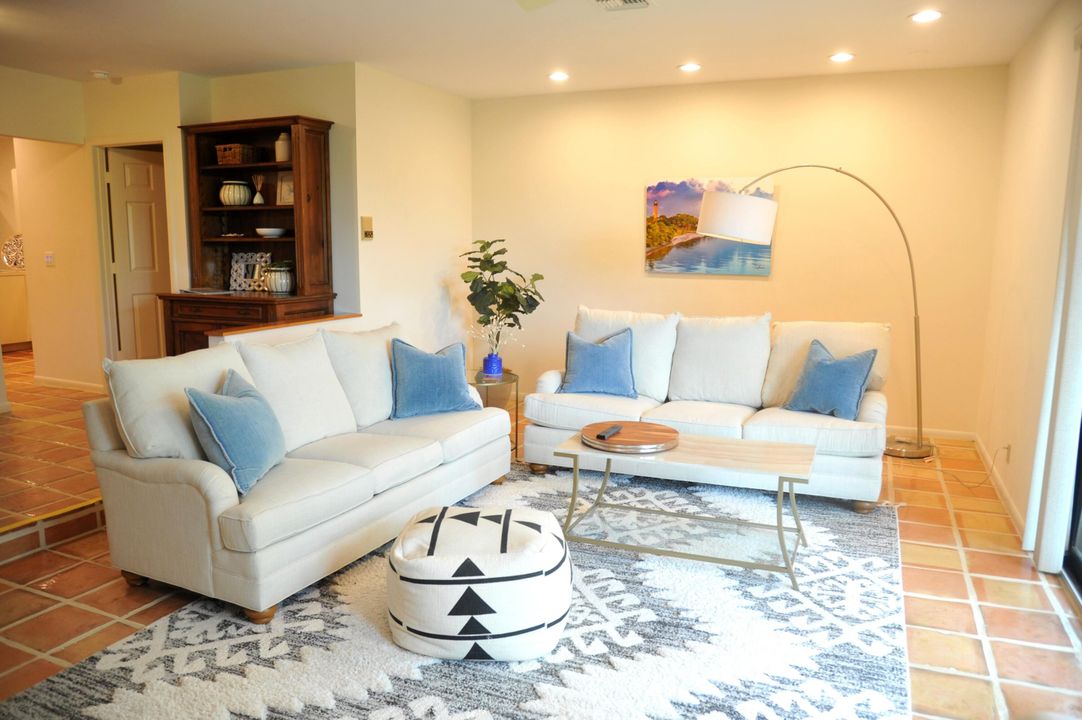 Active With Contract: $10,000 (3 beds, 2 baths, 2680 Square Feet)