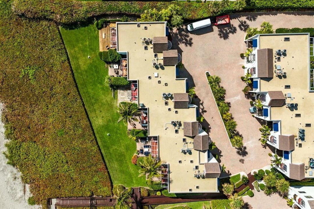 Active With Contract: $10,000 (3 beds, 2 baths, 2680 Square Feet)