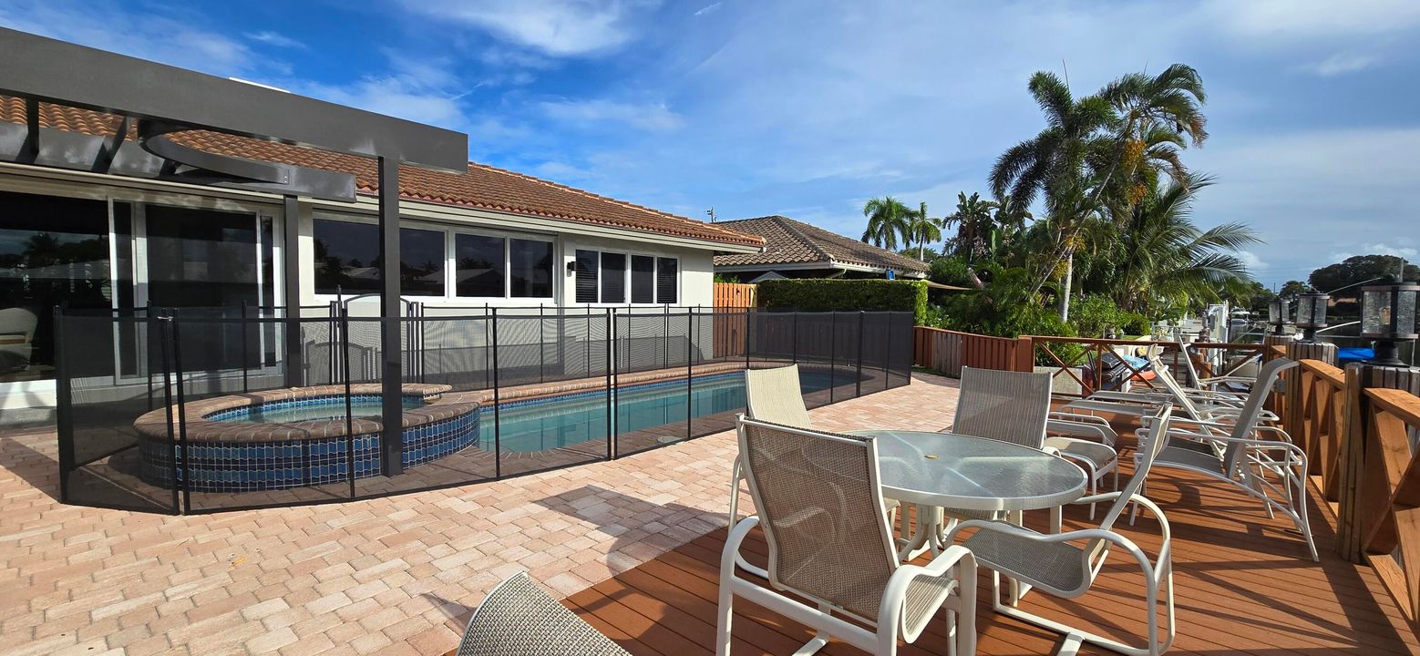 Active With Contract: $7,900 (3 beds, 2 baths, 2819 Square Feet)